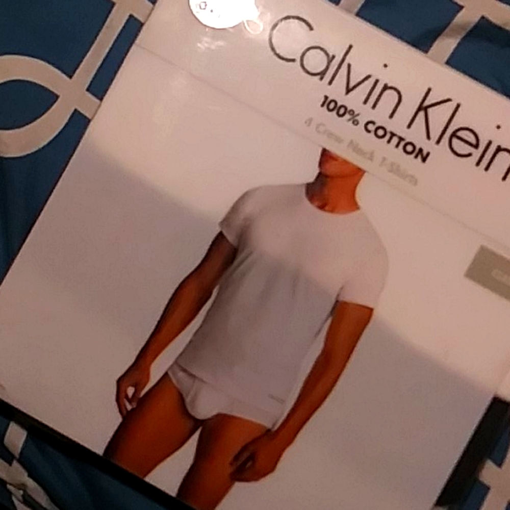 Calvin Klein 100% cotton crew neck t-shirts